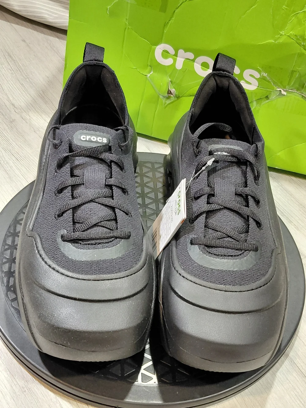 CROCS nwt comfort