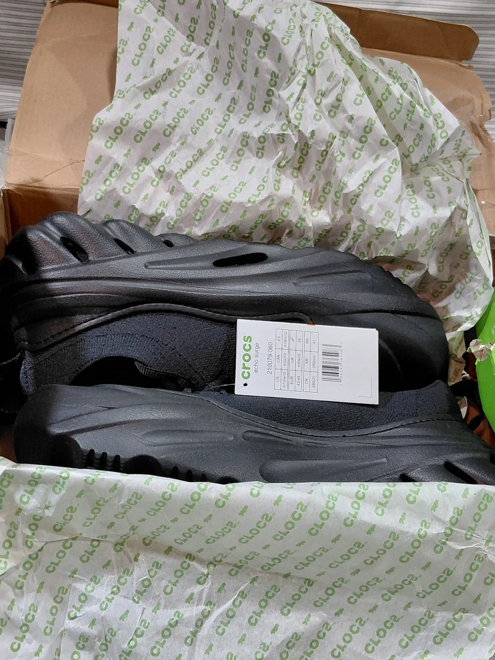 CROCS nwt comfort