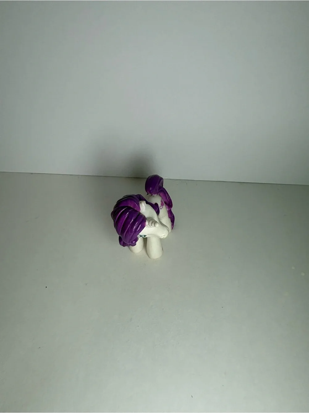 My Little Pony G3 Sweetie Belle 1.5” Mini Figure Unicorn Hasbro White Purple PVC