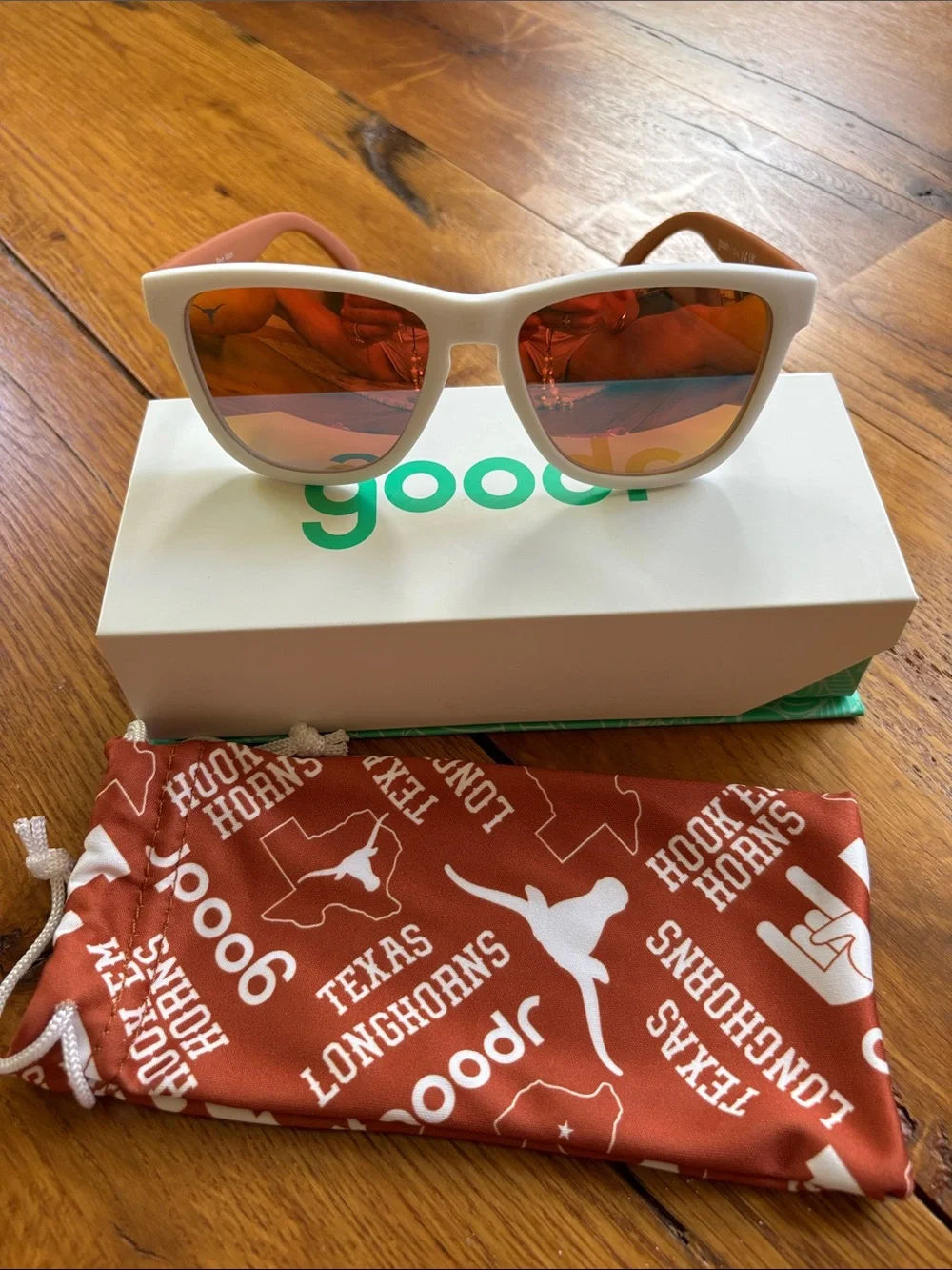 goodr stylish white
