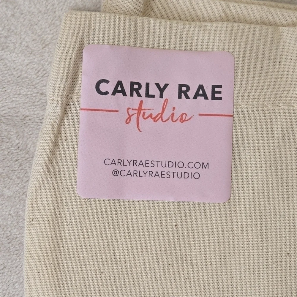 Carly Rae Studio tags taxt