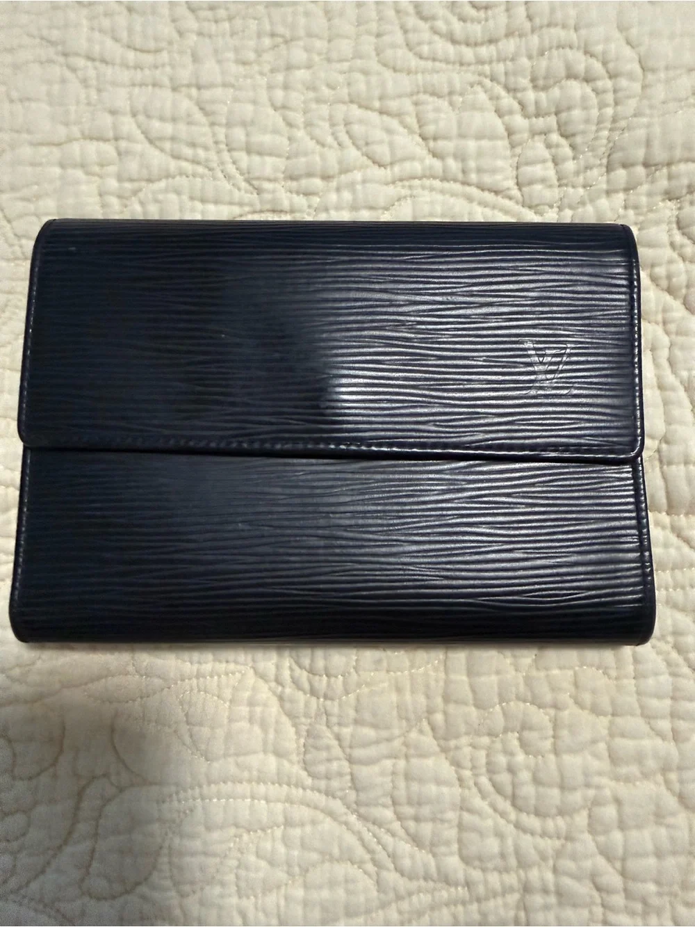Louis Vuitton sleek louis