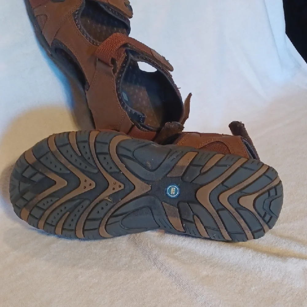Nunn Bush stylish brown