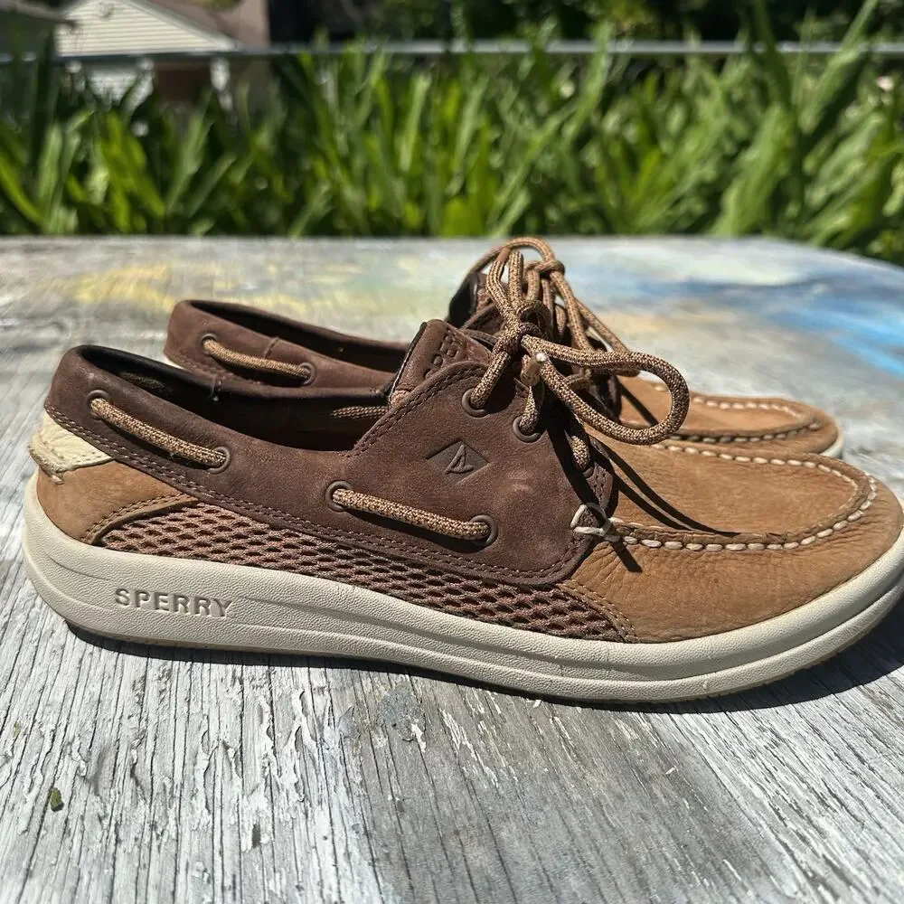 Sperry very nice