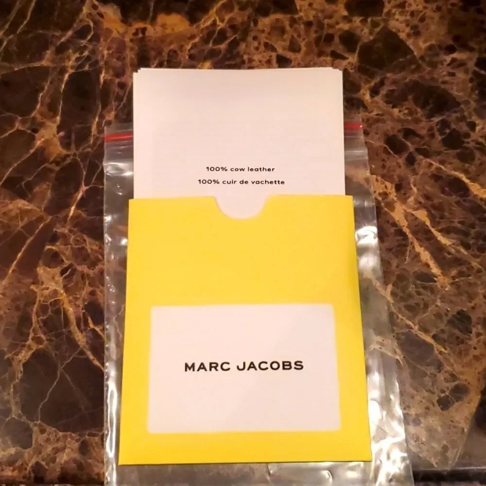 Marc Jacobs %100 cow