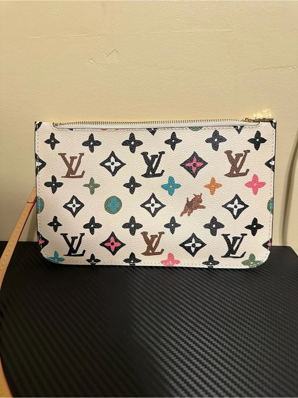 Other free leather 🌟gently