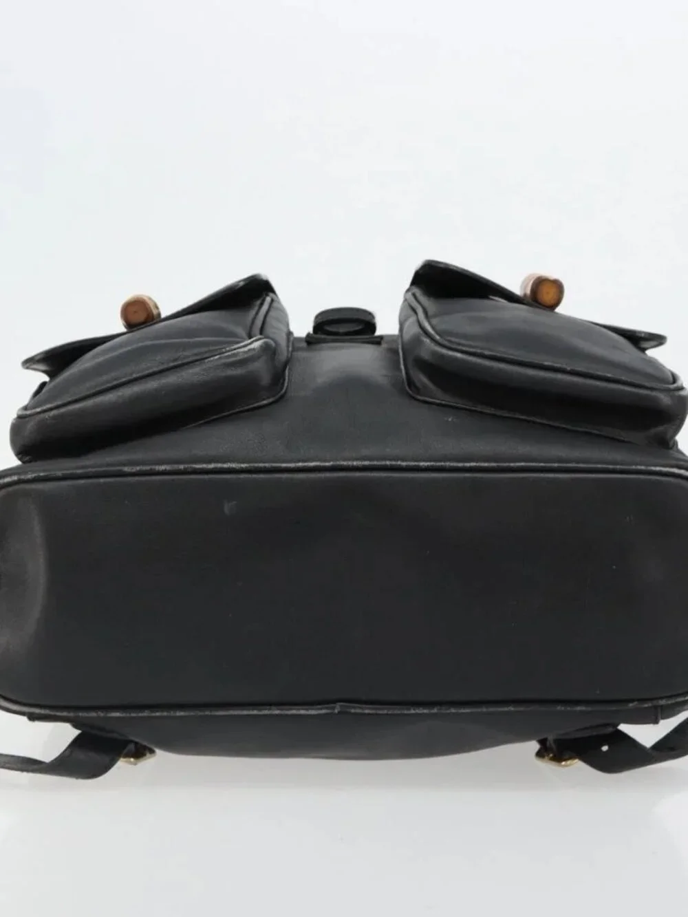Gucci brand	gucci color	black
