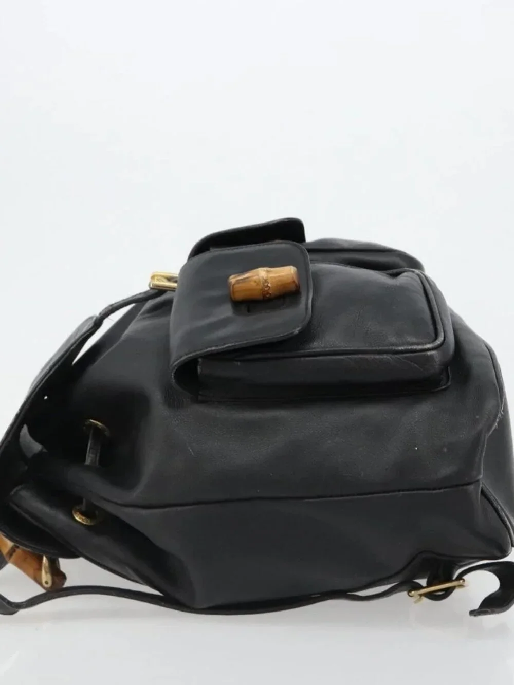Gucci brand	gucci color	black