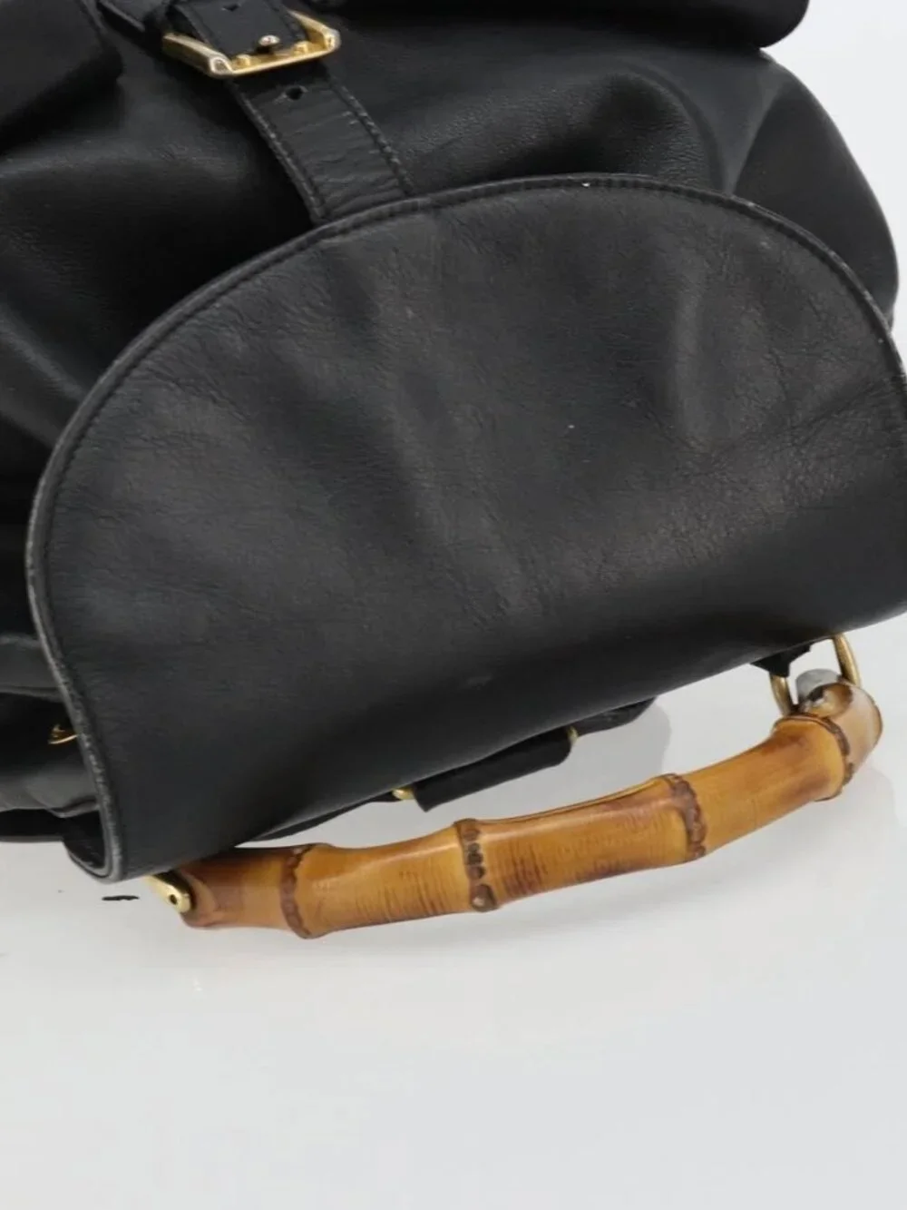 Gucci brand	gucci color	black
