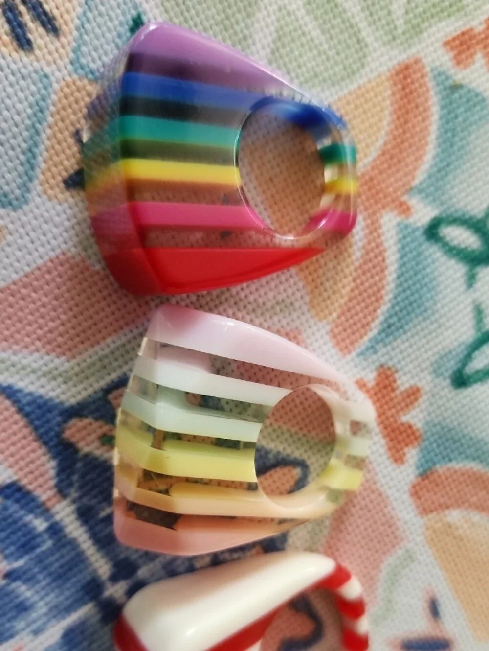 N/A vintage plastic