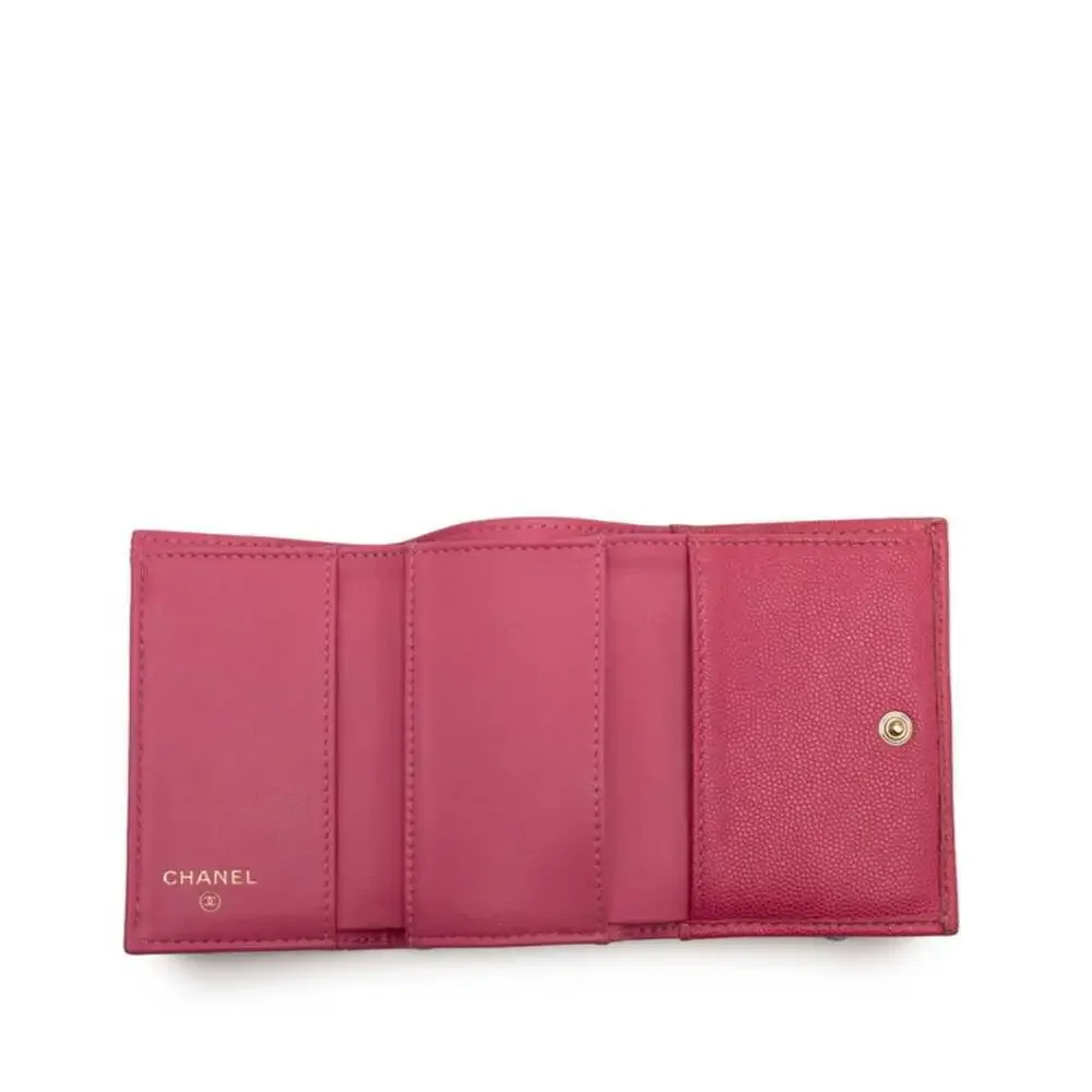CHANEL pink caviar