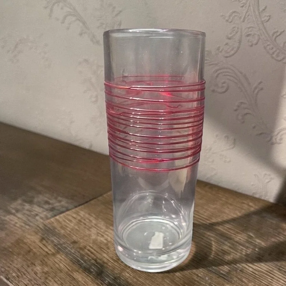 Pier 1 Imports Red‎ Swirline Glass Vase, Vintage Handcrafted Flower Display