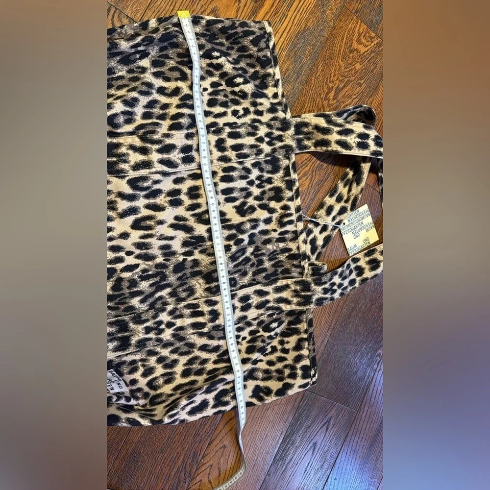 Baum Und Pferdgarten stylish leopard