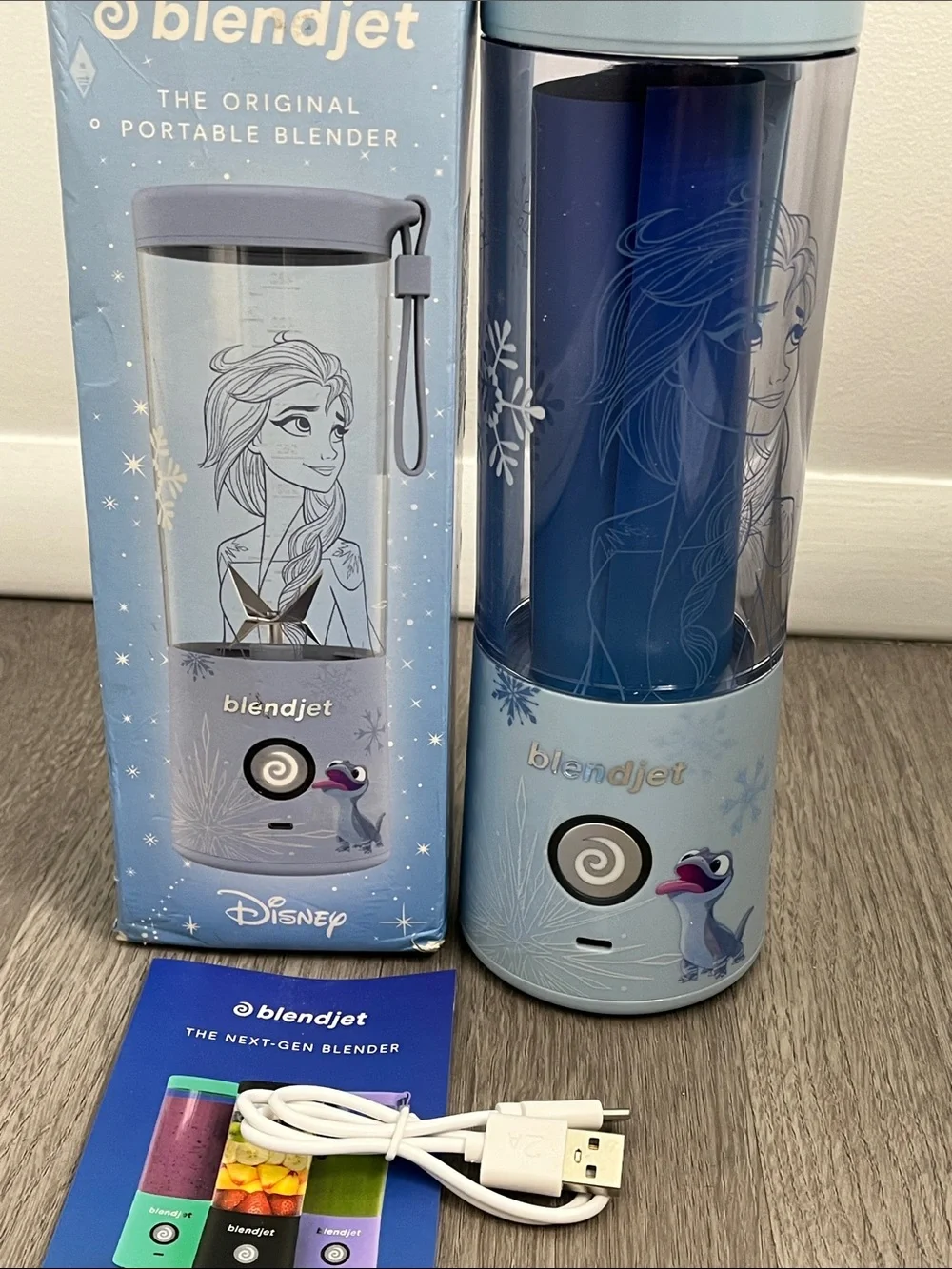 Disney Blendjet portable blender Elsa