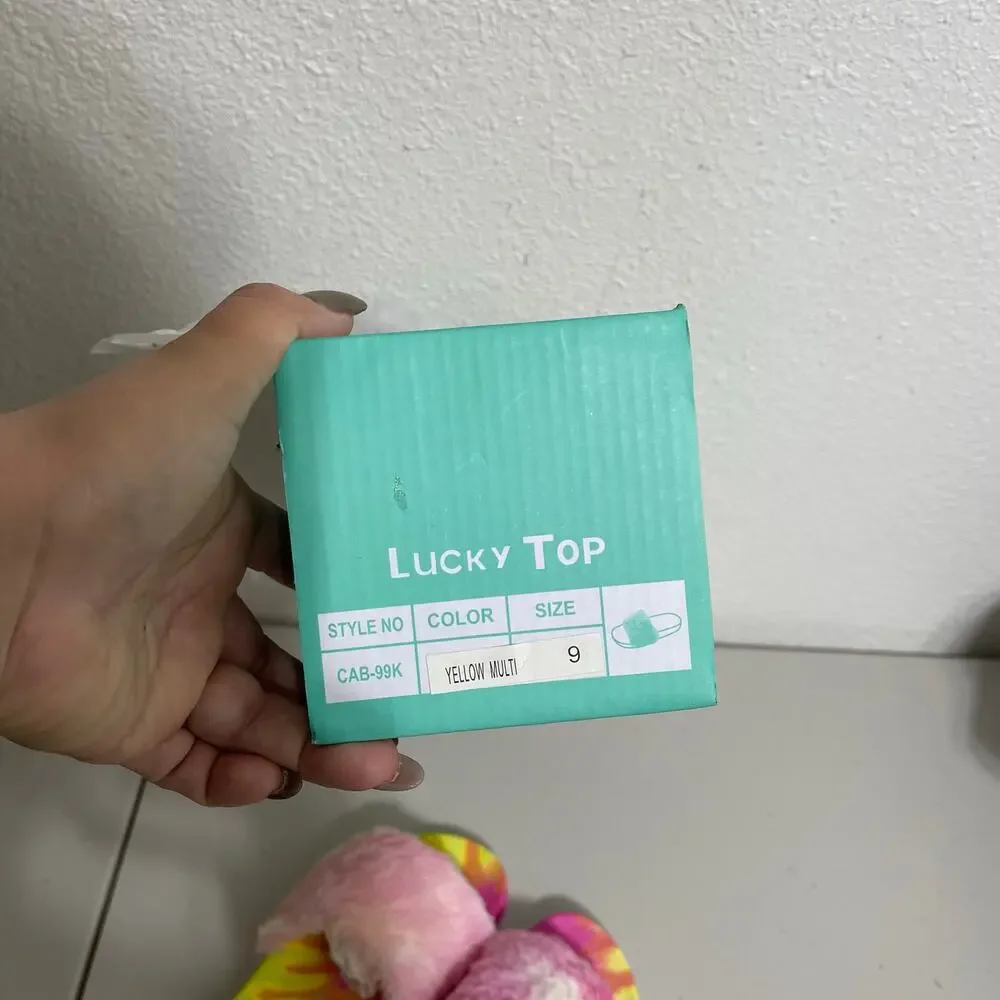 Lucky Top new box