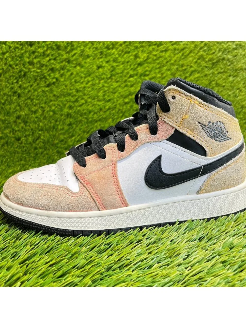 Nike Air Jordan 1 Mid Boys Size 4Y White Peach Athletic Leather Shoes Sneakers