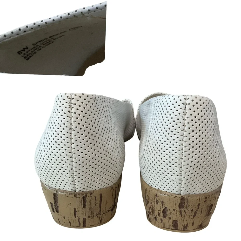 AEROSOLES color light