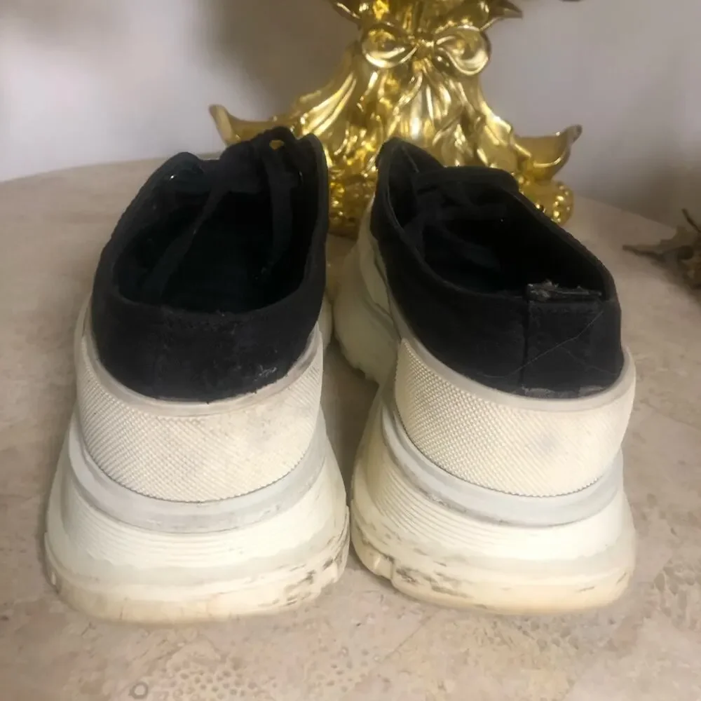 Alexander McQueen alexander mcqueen