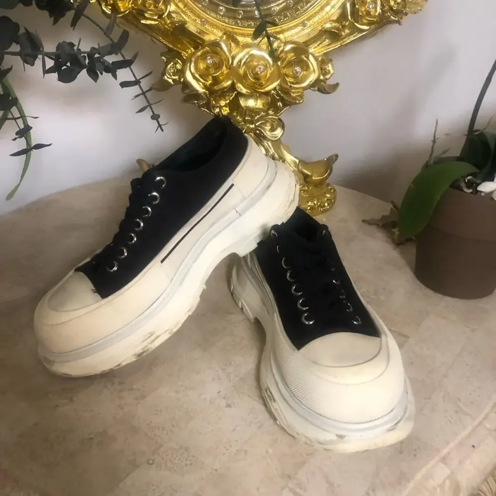 Alexander McQueen alexander mcqueen