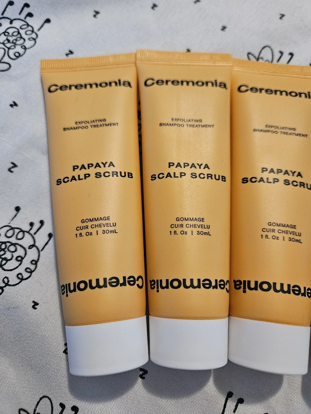 Ceremonia exfoliates hair refresh