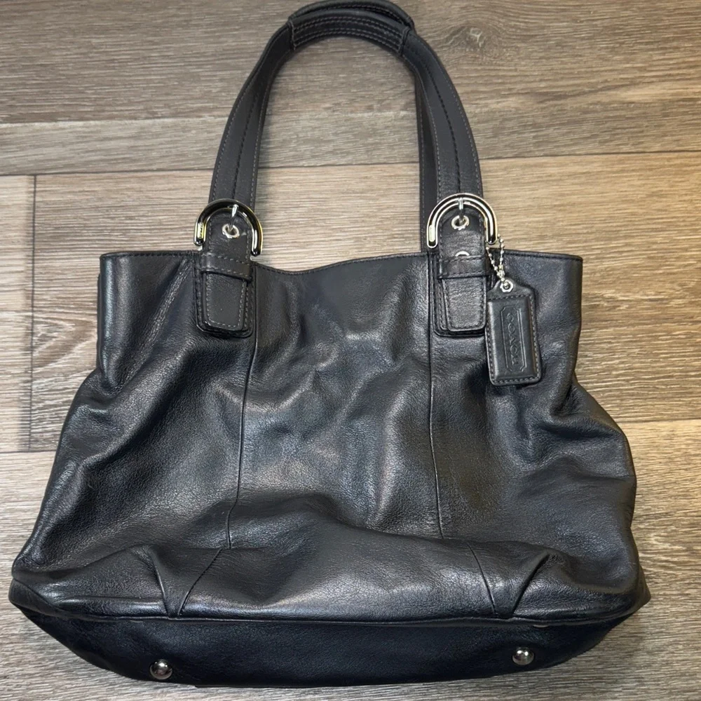 Coach elegant black