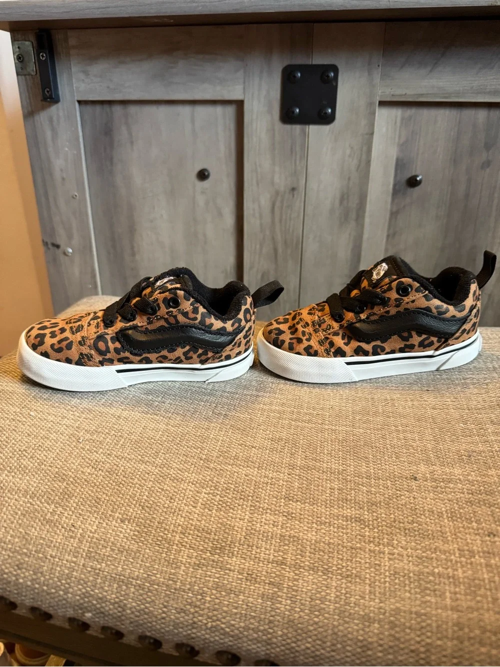Vans leopard print