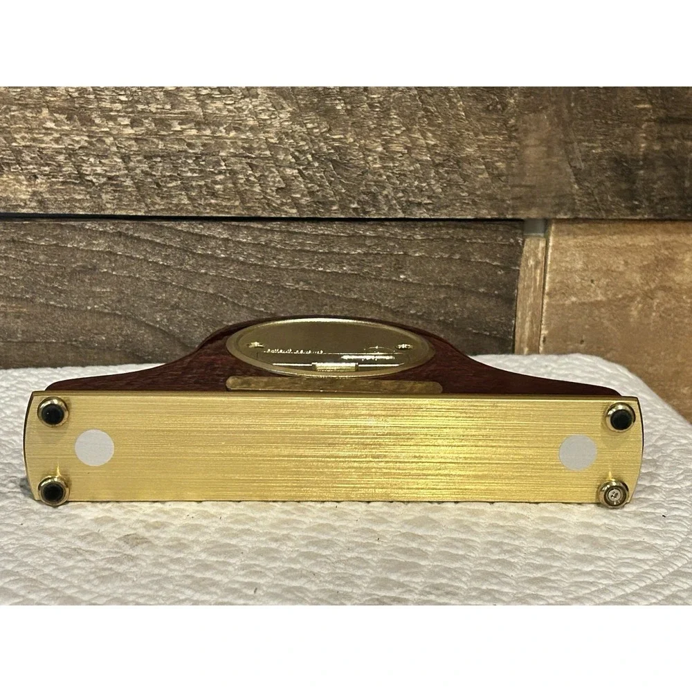 Vintage‎ Cherry Wood Grain Danbury Mantel Clock with Gold Tone Accents