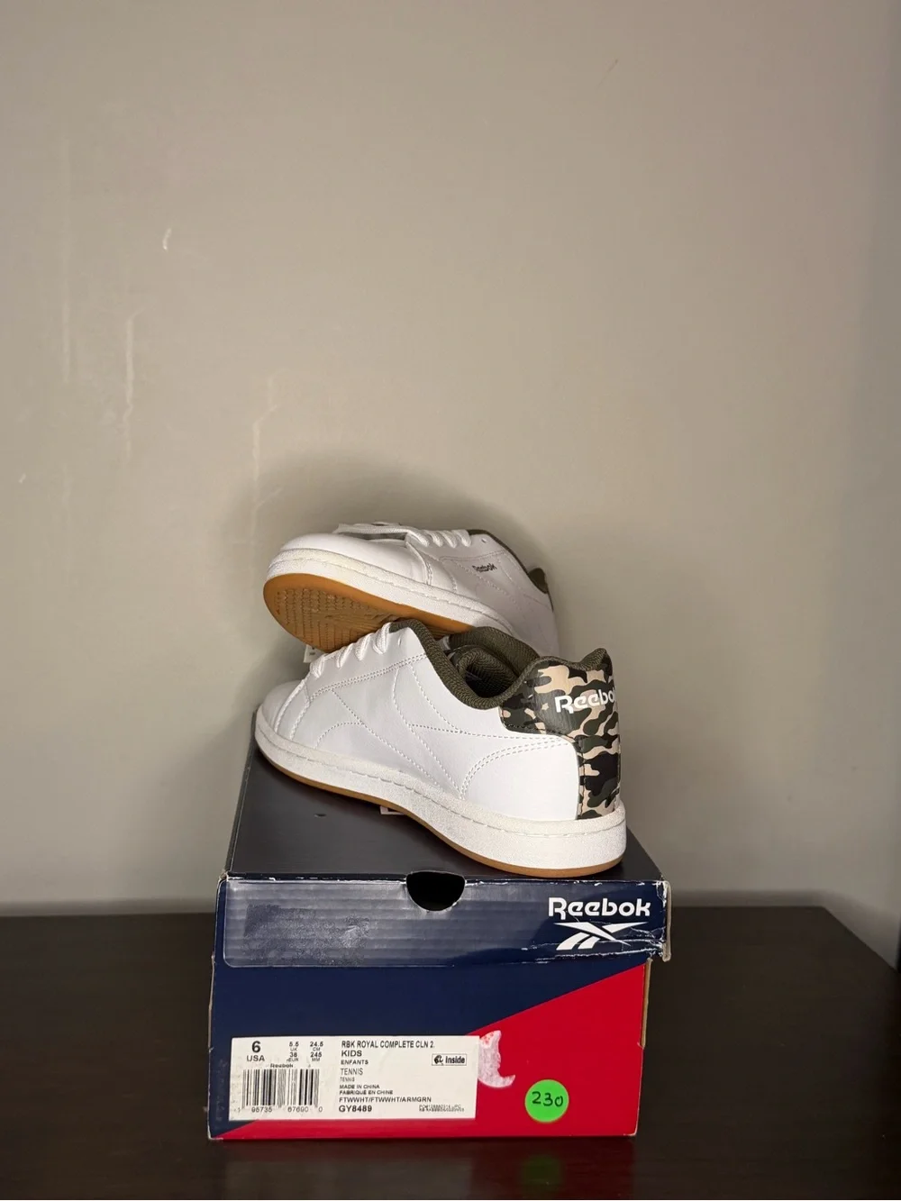 Reebok low top