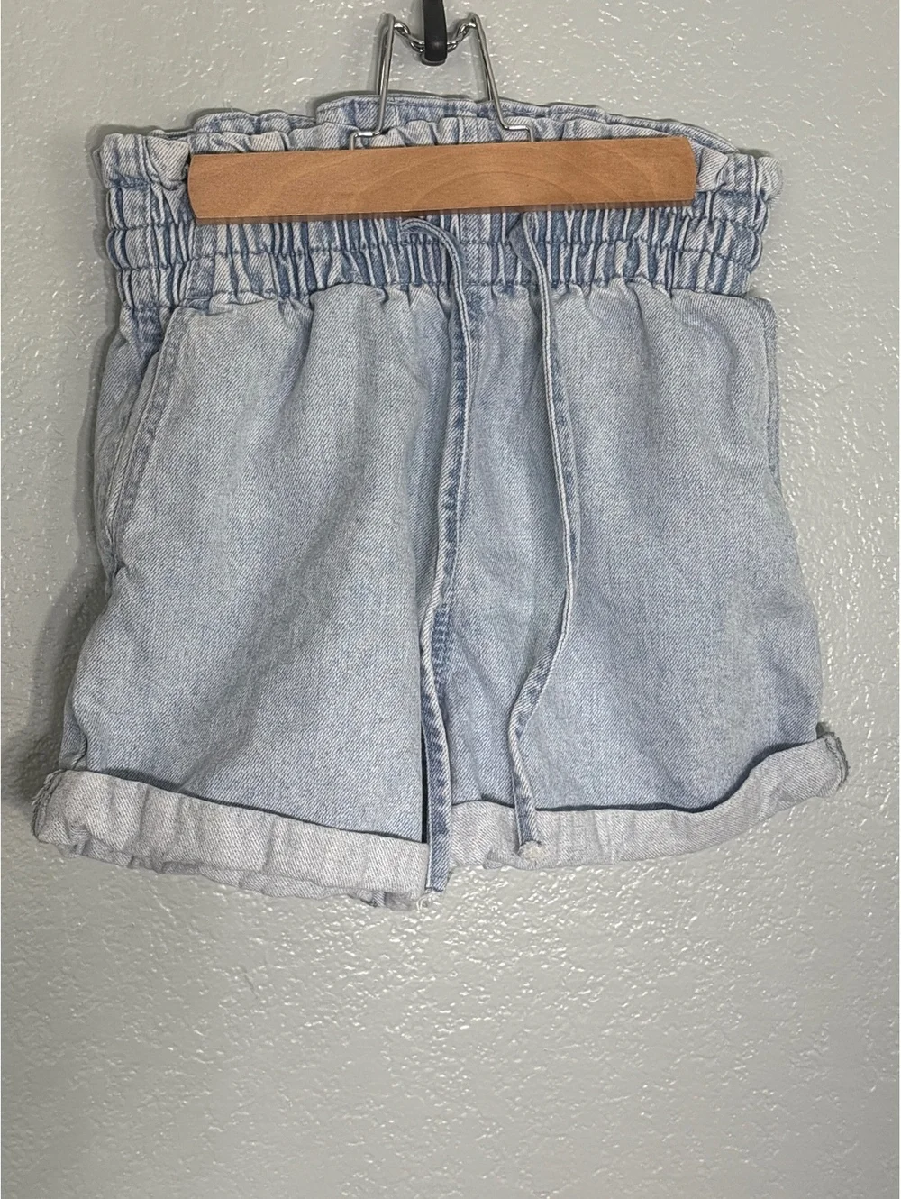80s retro style Paper bag roll cuffed denim shorts small
