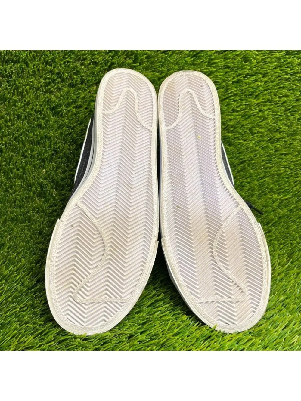 Nike please review