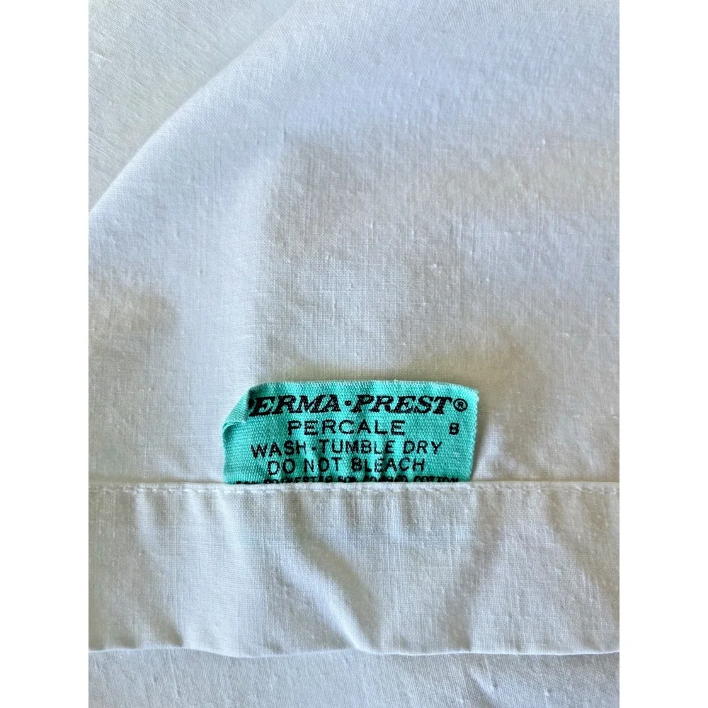 The Unbranded Brand vintage smooth