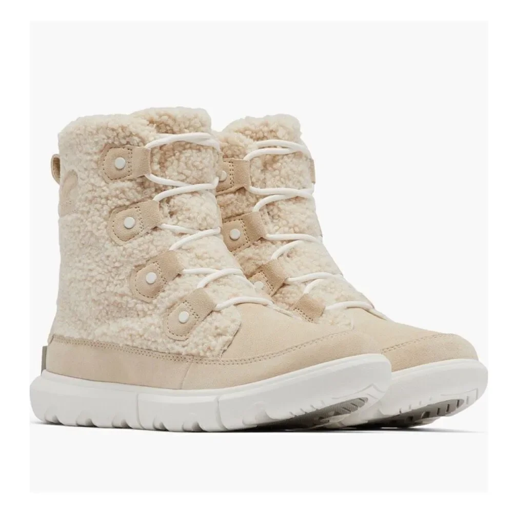 Sorel braving elements