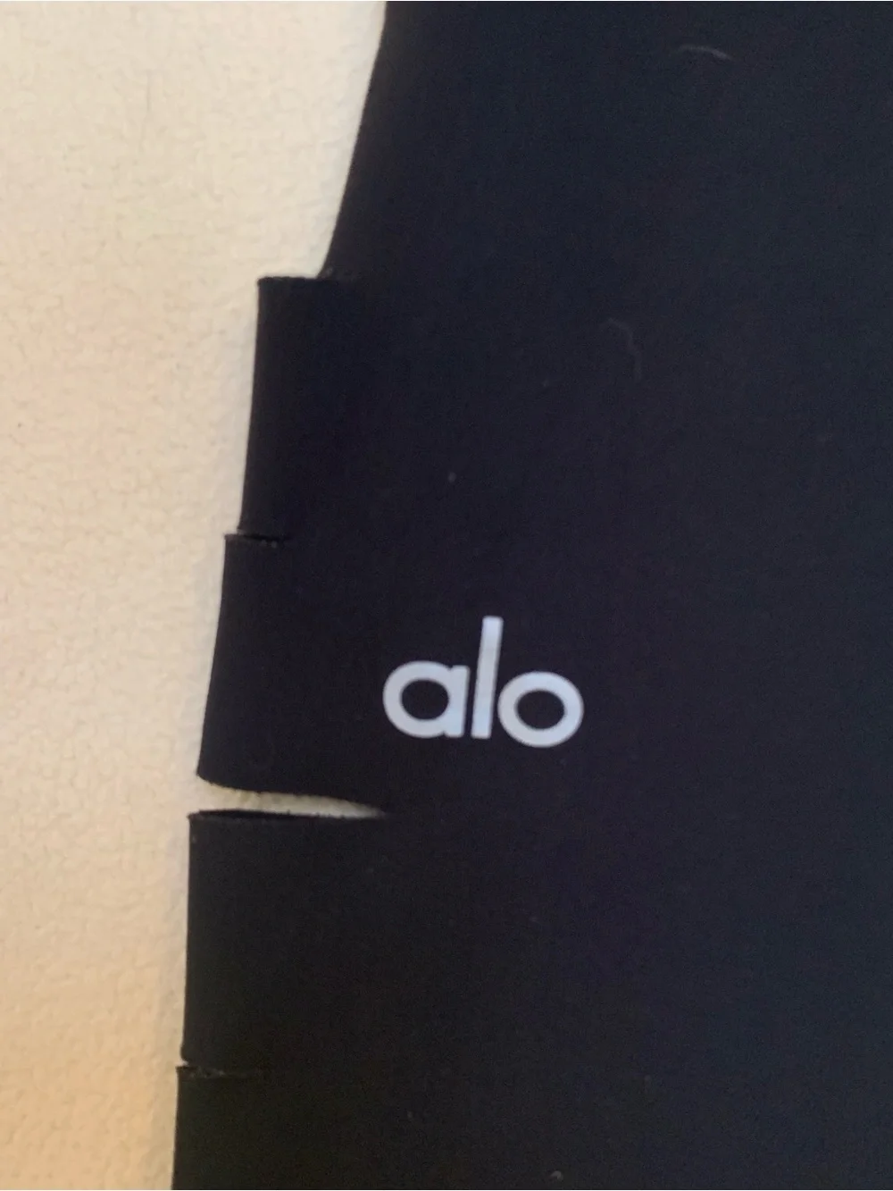ALO Yoga sleek black