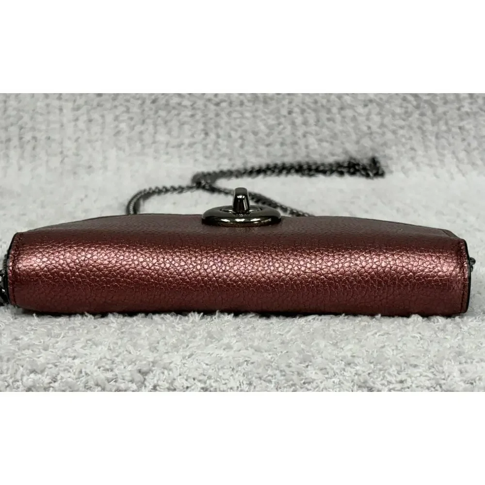 Coach exterior slip