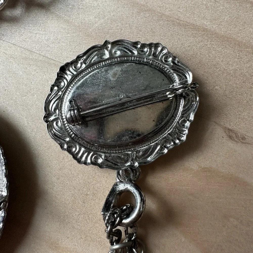 Fashion Jewelry this lot