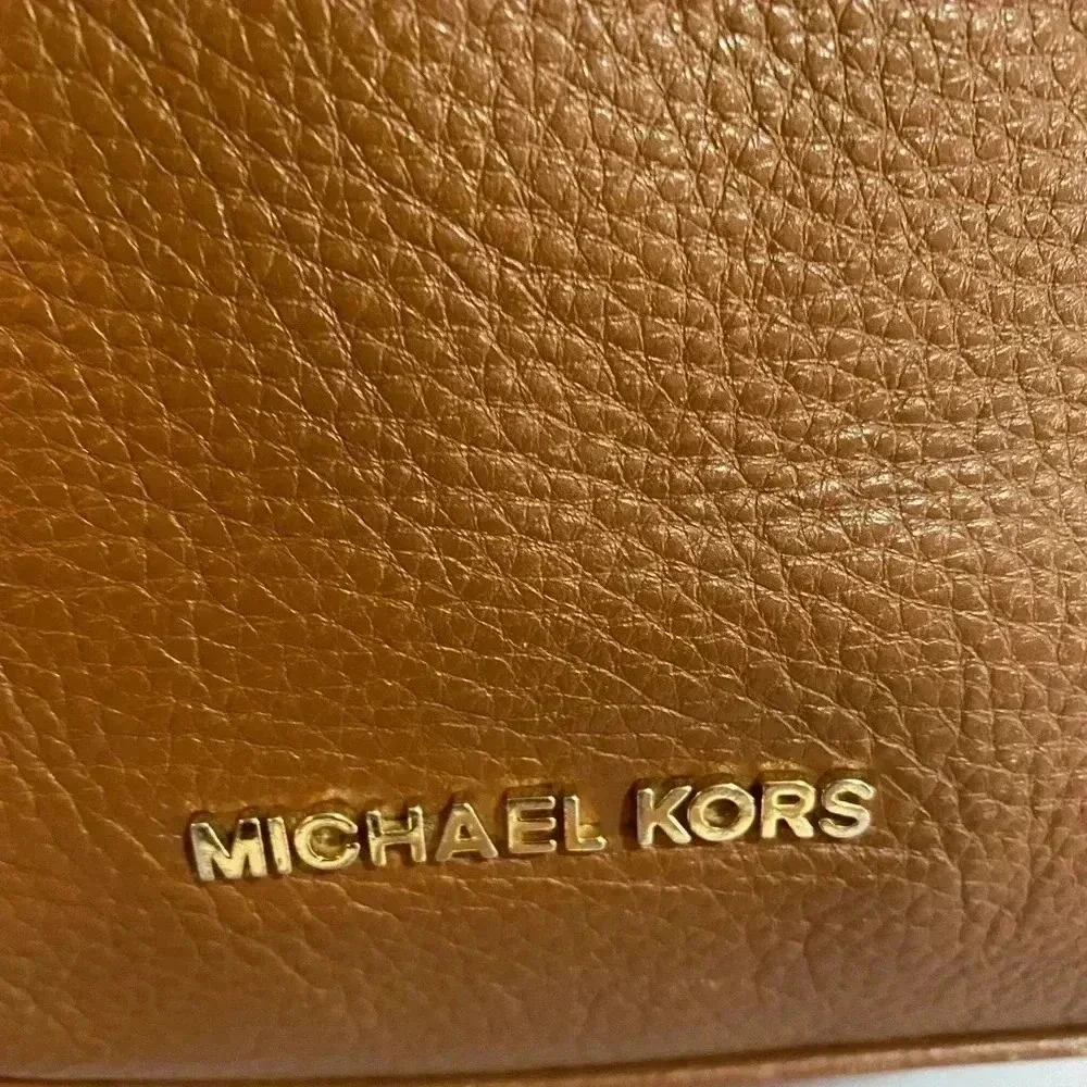 Michael kors brown leather satchel handbag