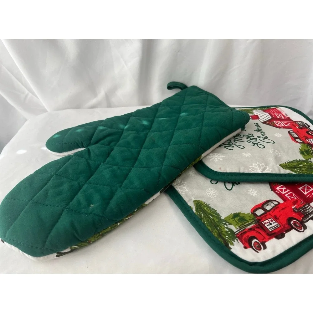 Christmas Oven Mitt Pot Holder Set Red Truck Tree Farm Merry Little Christmas