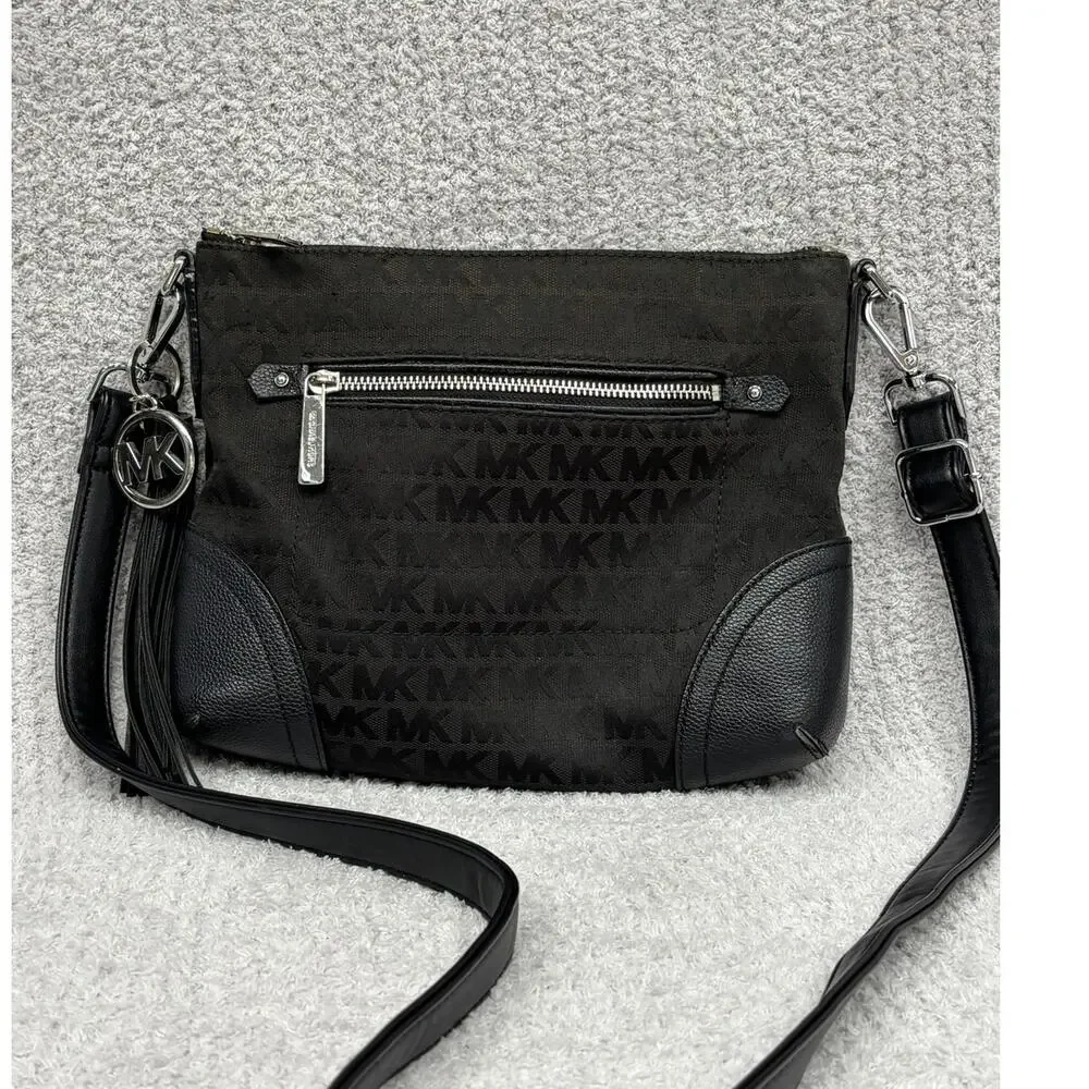 Michael Kors Black Signature Print Canvas Crossbody Bag Purse AS IS #77269
