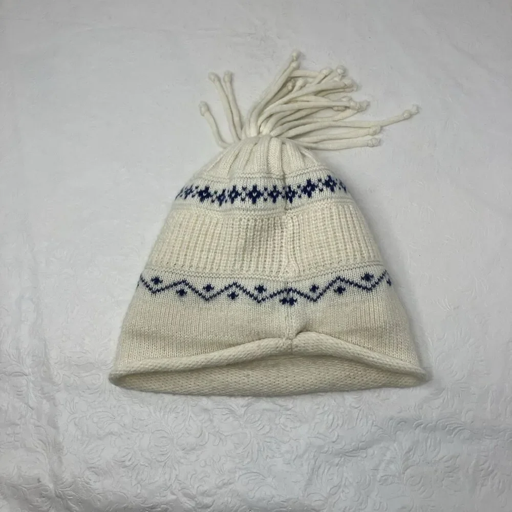 Unbranded hand knit