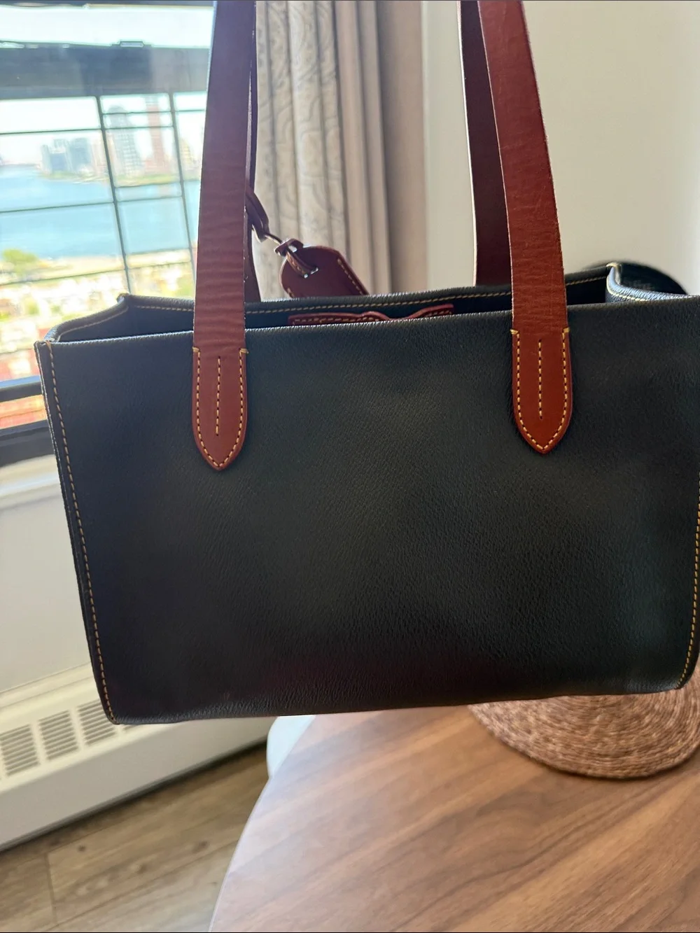 Dooney & Bourke structured dooney