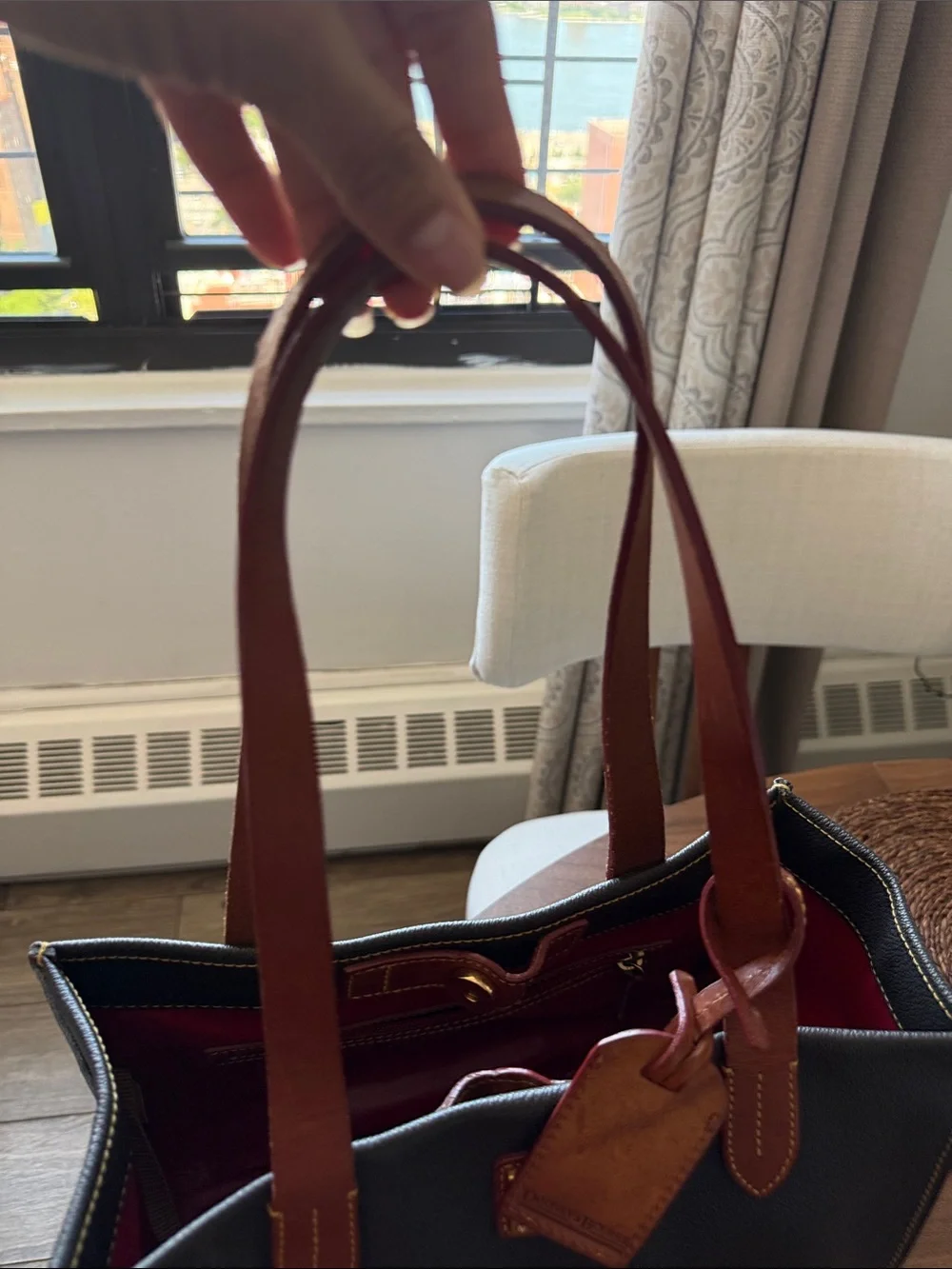 Dooney & Bourke structured dooney