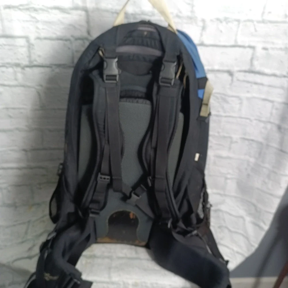 Osprey Eclipse 42 Technical Backpack Blue Black Hiking Climbing Bag Size Small