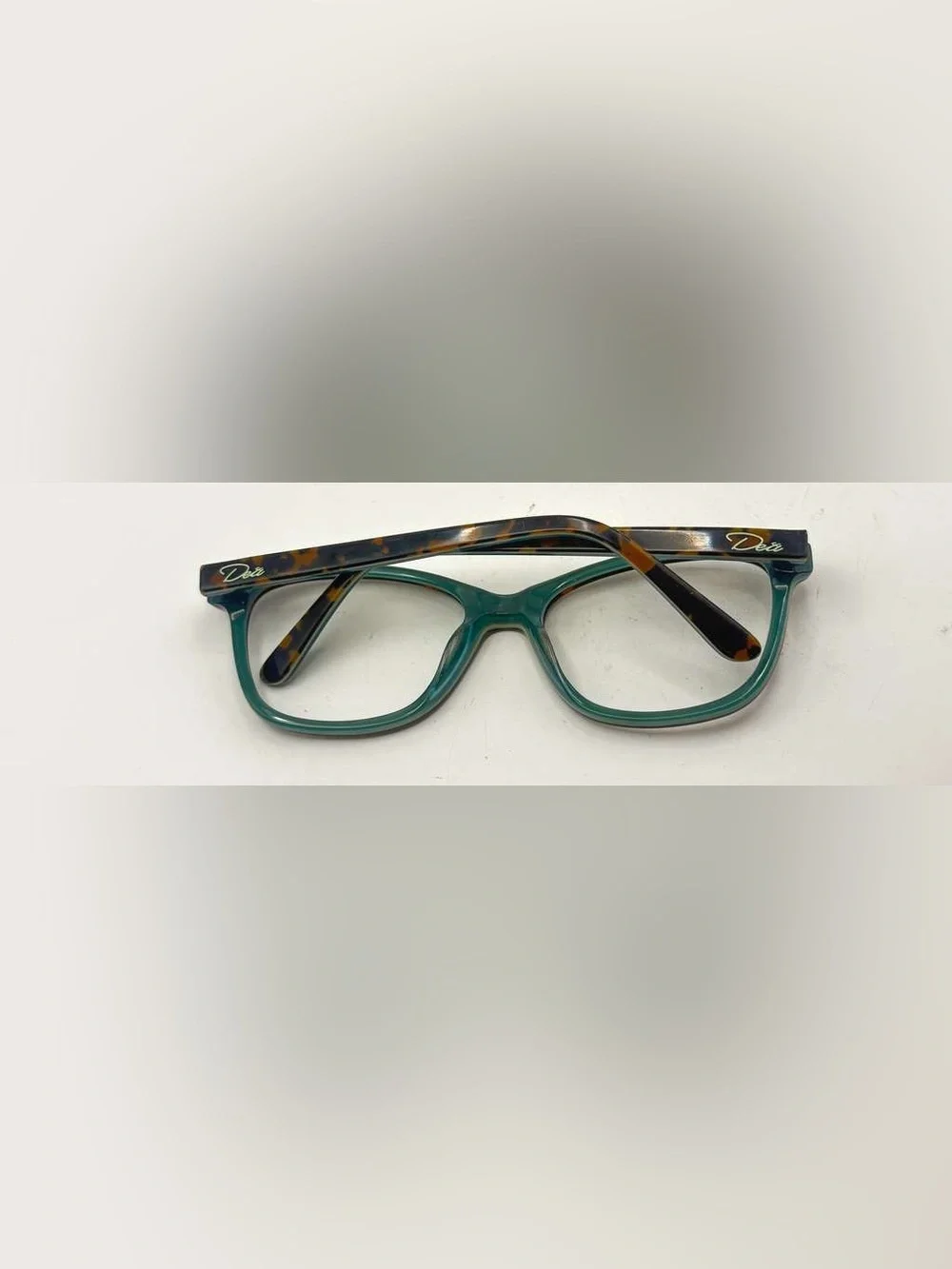Dea listing pair