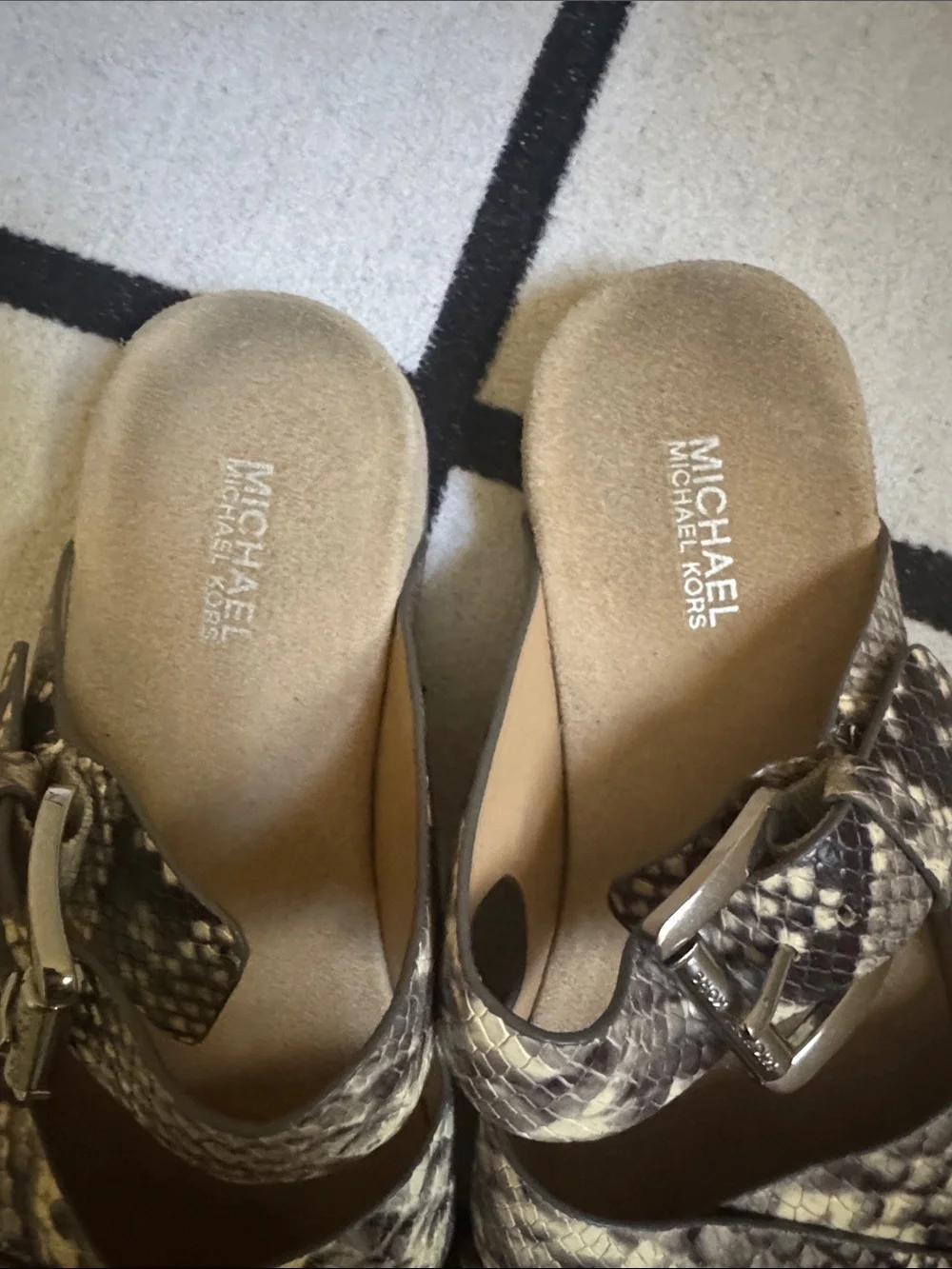 Michael Kors Brown Tan Snake-Print Buckle Slide Sandals size 5.5