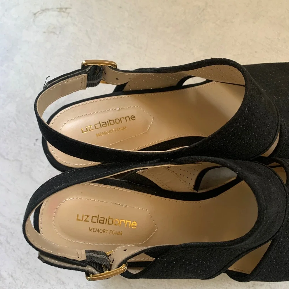 Liz Claiborne liz claiborne