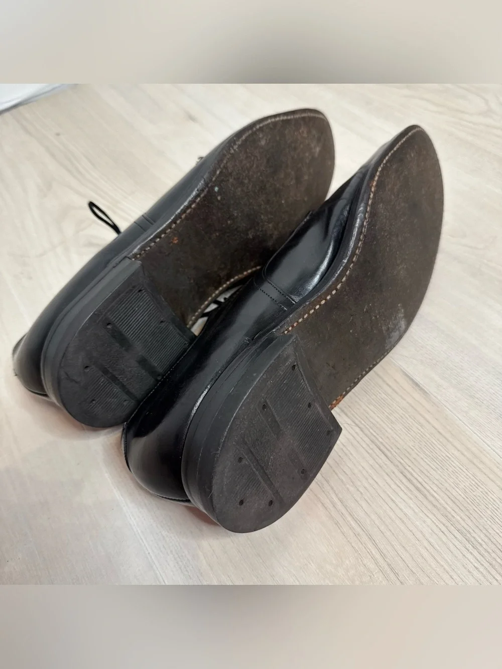 Vintage polished black