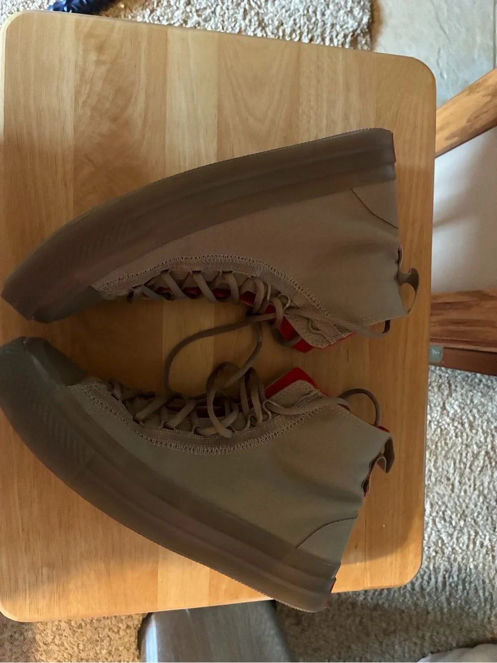 Converse mid top