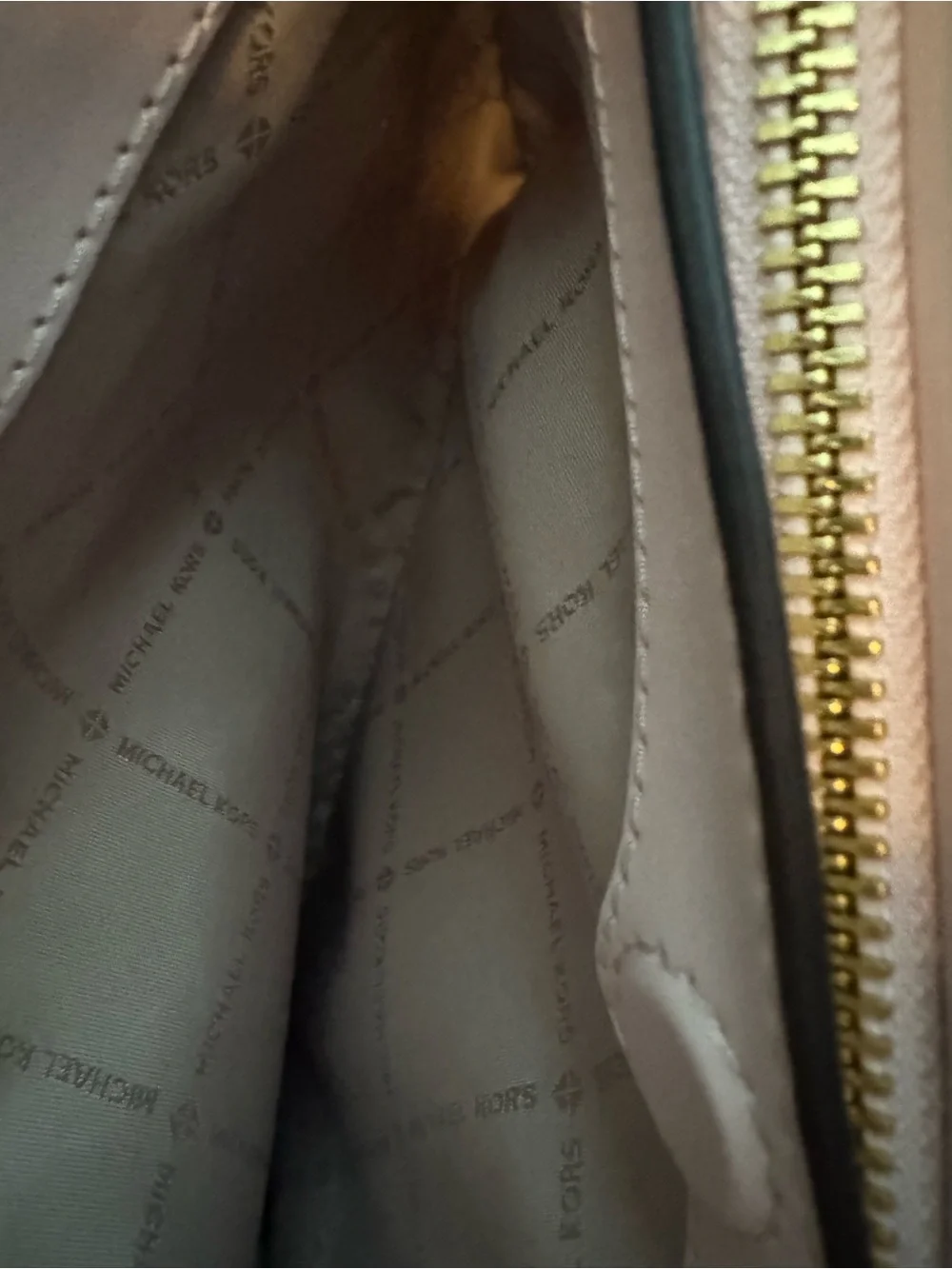Michael Kors preowned good