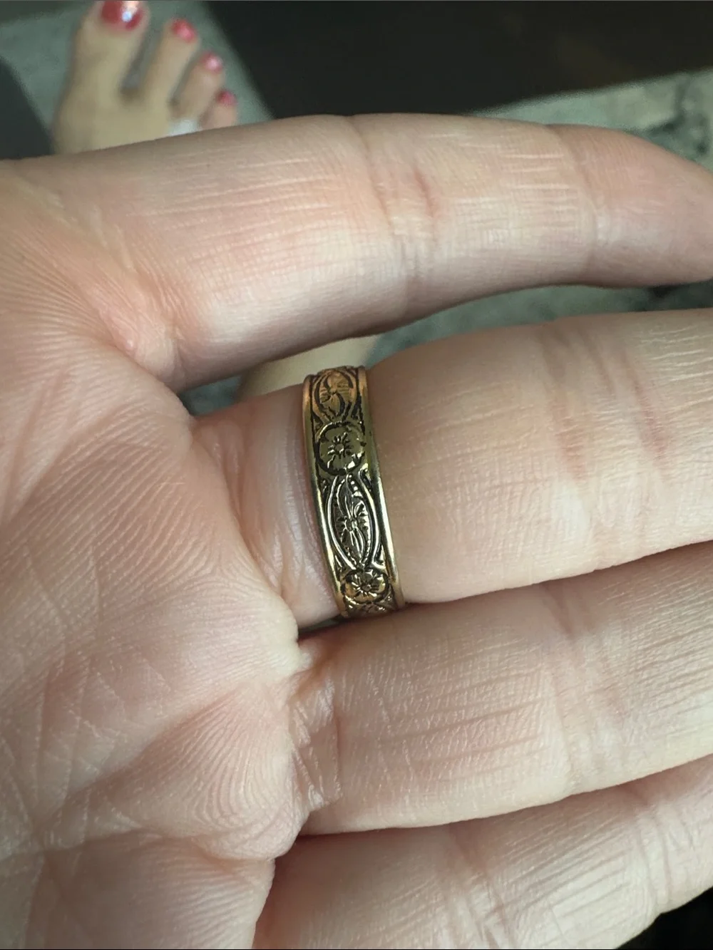 N/A elegant gold