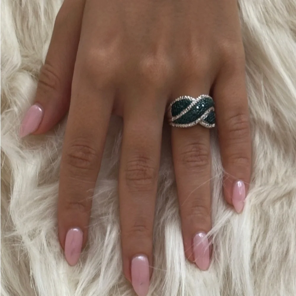 Green Pave Twist Ring in Silver Tone